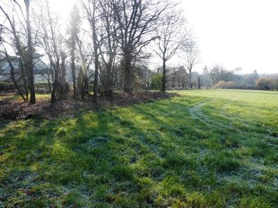 Terrain constructible - 3 044 m²