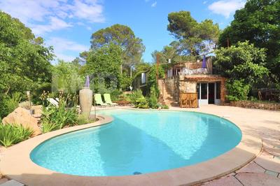 Maison - 315 m² - 10 pièces