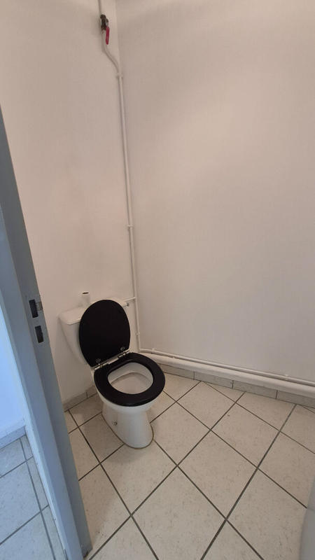 Bureau - 75 m² - 7 pièces