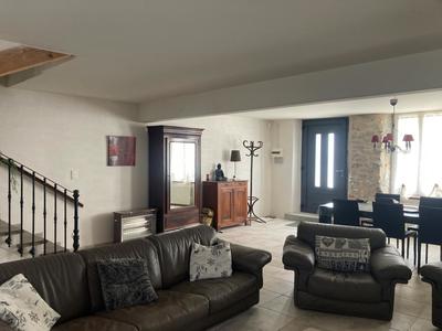 Maison de village - 210 m² - 7 pièces