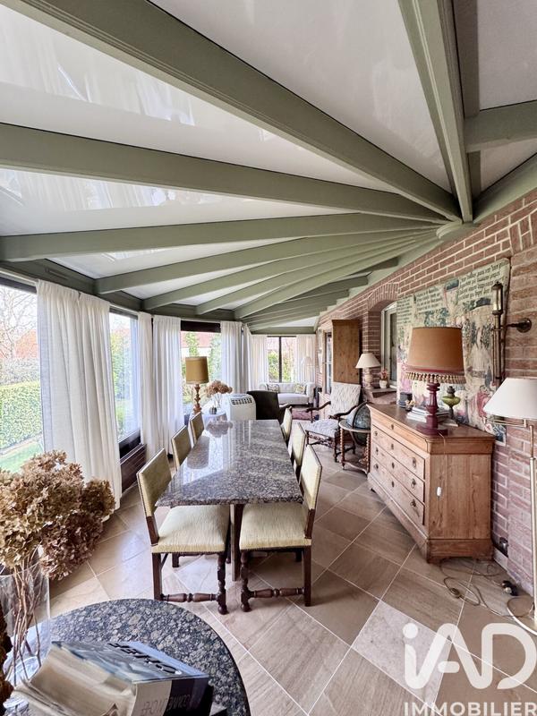 Maison - 293 m² - 10 pièces