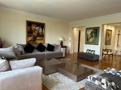 Appartement - 130 m² - 3 pièces