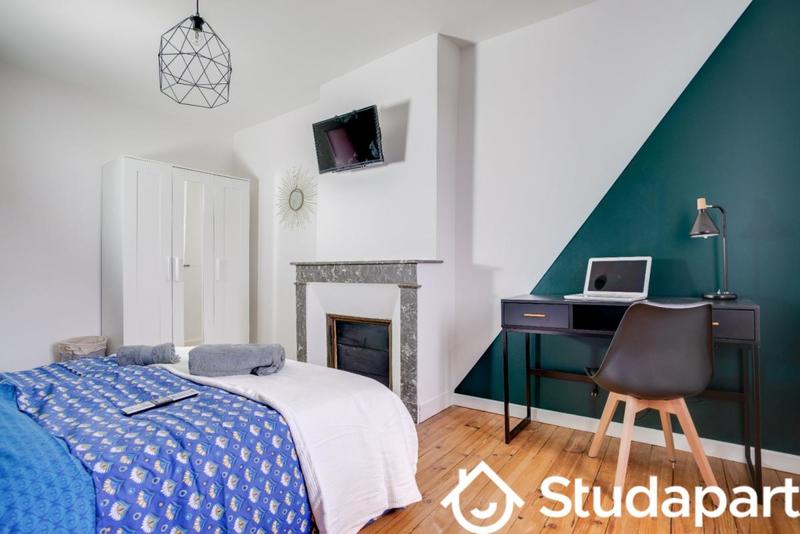 Chambre - 10 m² - 1 pièce