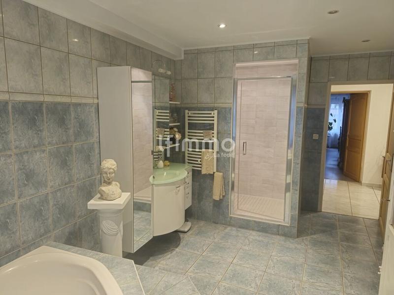 Appartement - 155 m² - 5 pièces