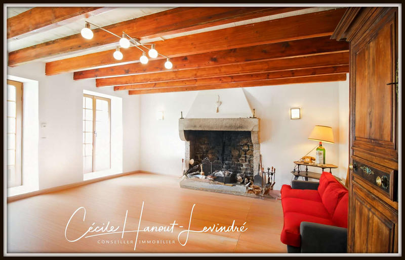 Maison - 202 m² - 8 pièces