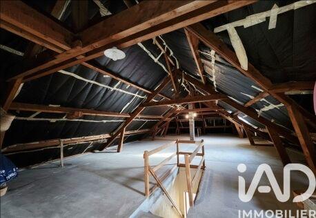 Maison - 198 m² - 8 pièces