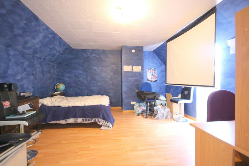 Maison - 136 m² - 6 pièces