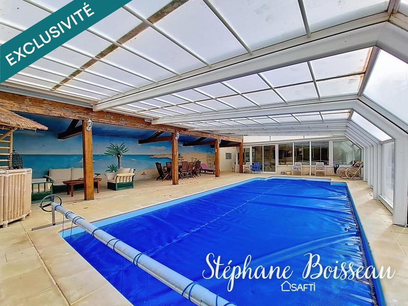 Maison - 219 m² - 10 pièces