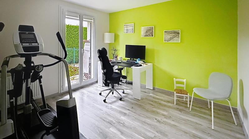 Maison - 215 m² - 8 pièces