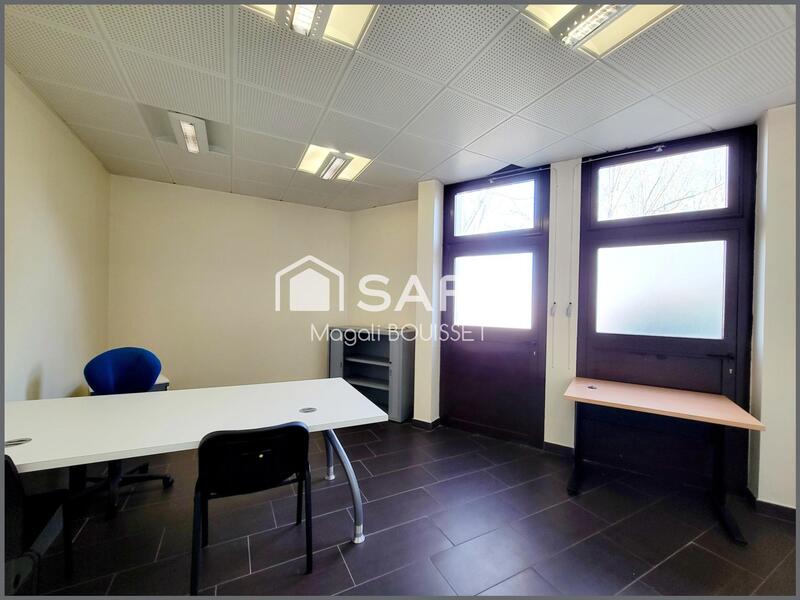 Bureau - 1 514 m² - 40 pièces