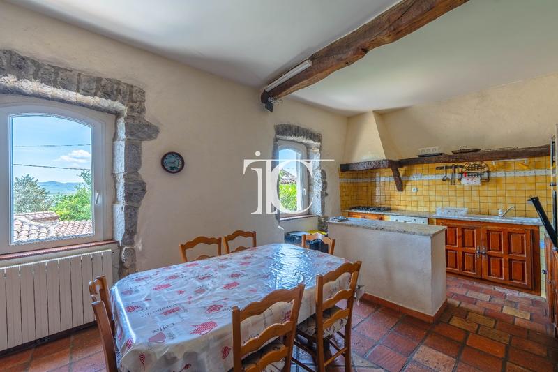 Maison - 354 m² - 14 pièces