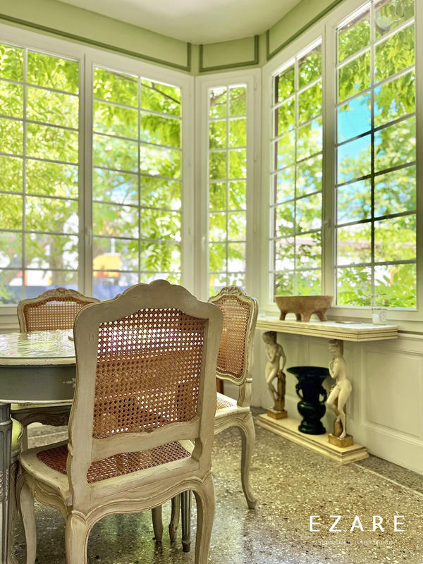 Maison - 211 m² - 9 pièces