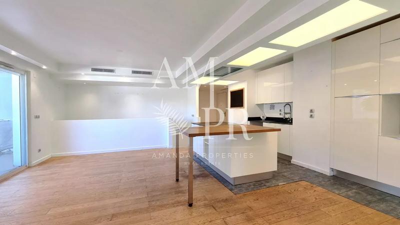 Appartement - 136 m² - 5 pièces