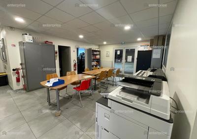 Local d'activité / Entrepôt - 2 550 m²