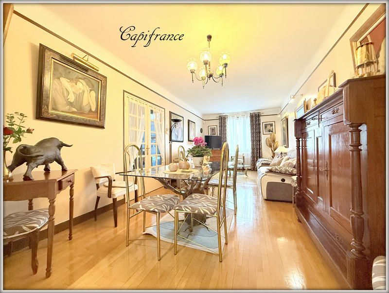 Maison - 170 m² - 9 pièces