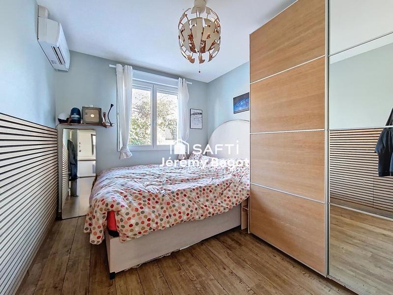 Maison - 99 m² - 5 pièces