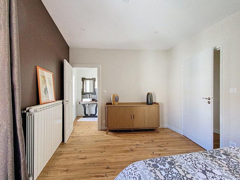 Maison - 263 m² - 7 pièces