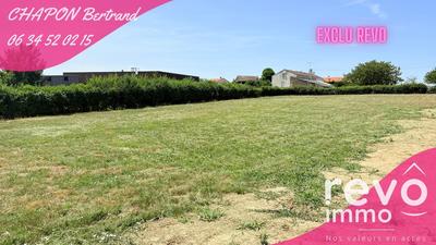 Terrain constructible - 1 600 m²