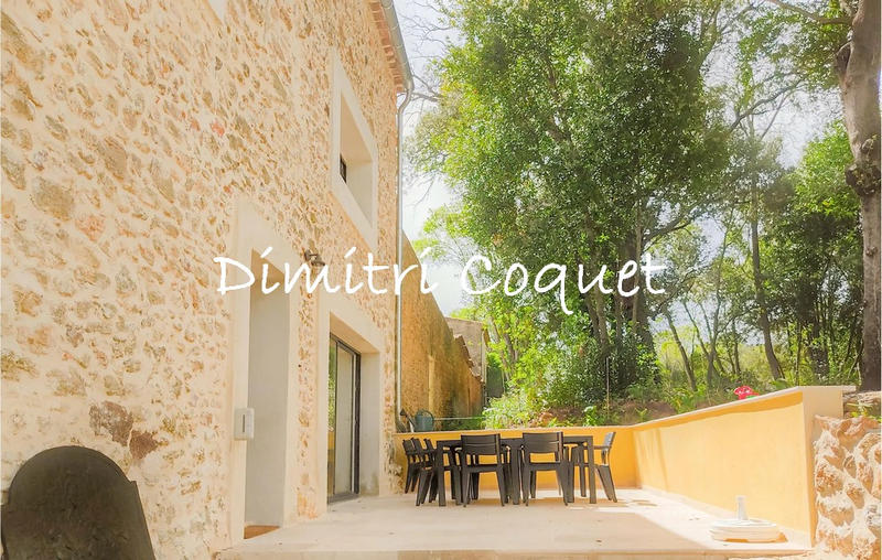 Propriété - 415 m² - 14 pièces