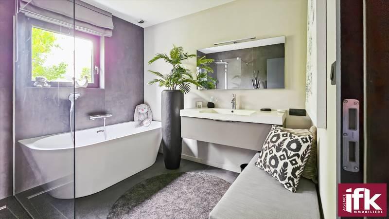 Maison - 165 m² - 5 pièces