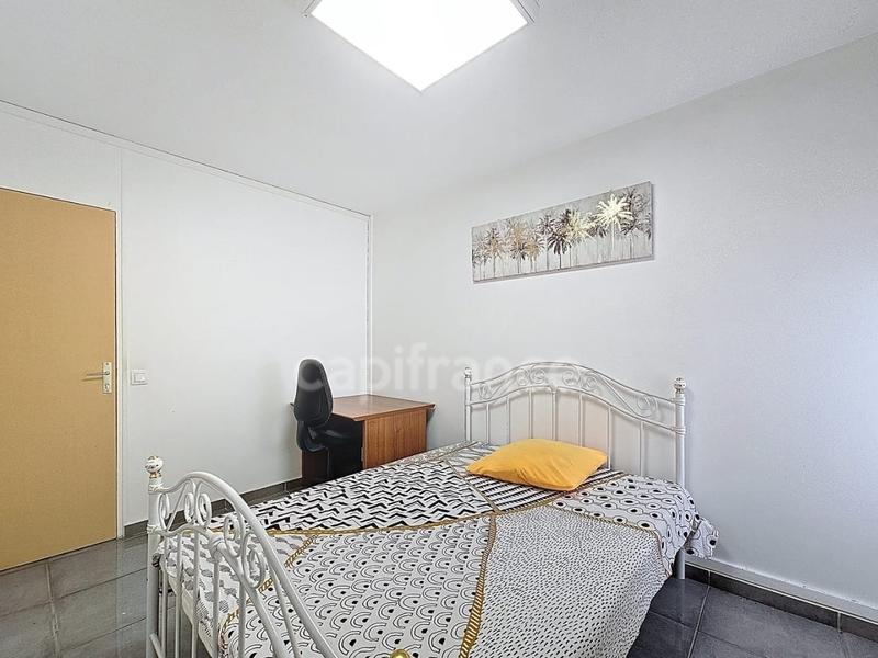 Appartement - 90 m² - 5 pièces
