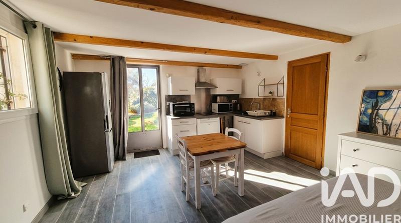 Maison - 230 m² - 8 pièces