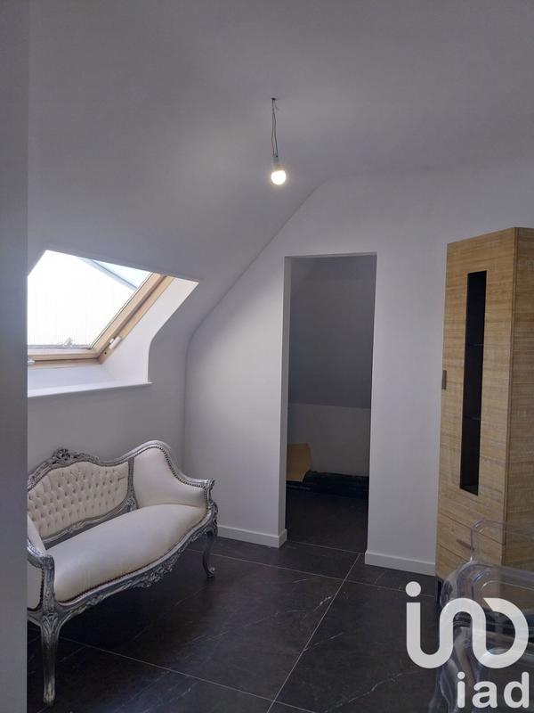 Maison - 273 m² - 8 pièces