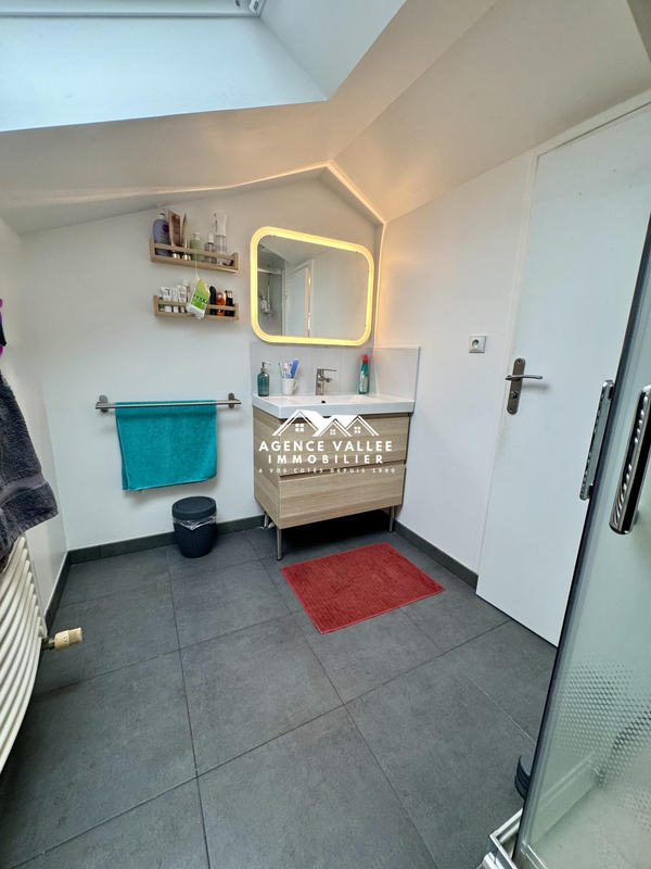 Maison - 100 m² - 6 pièces