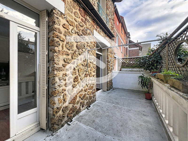 Maison - 80 m² - 5 pièces