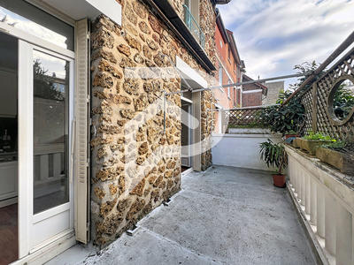 Maison - 150 m² - 5 pièces