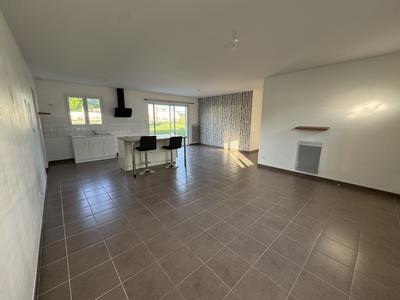 Maison - 86 m² - 4 pièces