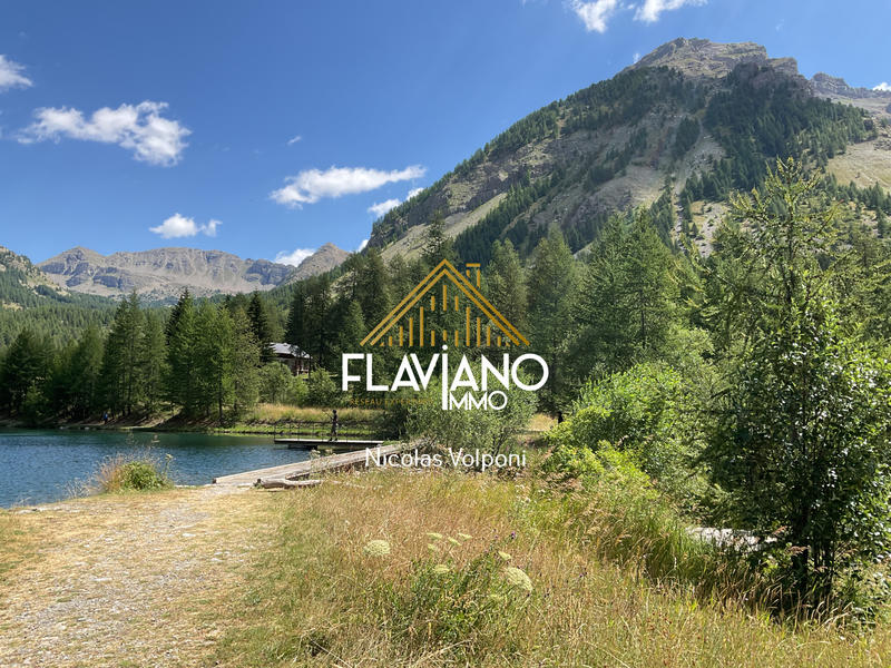 Propriété - 521 m² - 17 pièces