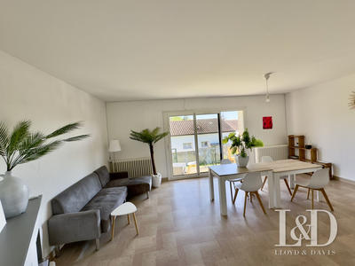 Maison - 188 m² - 10 pièces