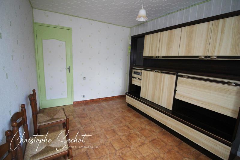 Maison - 198 m² - 9 pièces