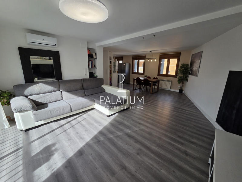 Appartement - 101 m² - 4 pièces