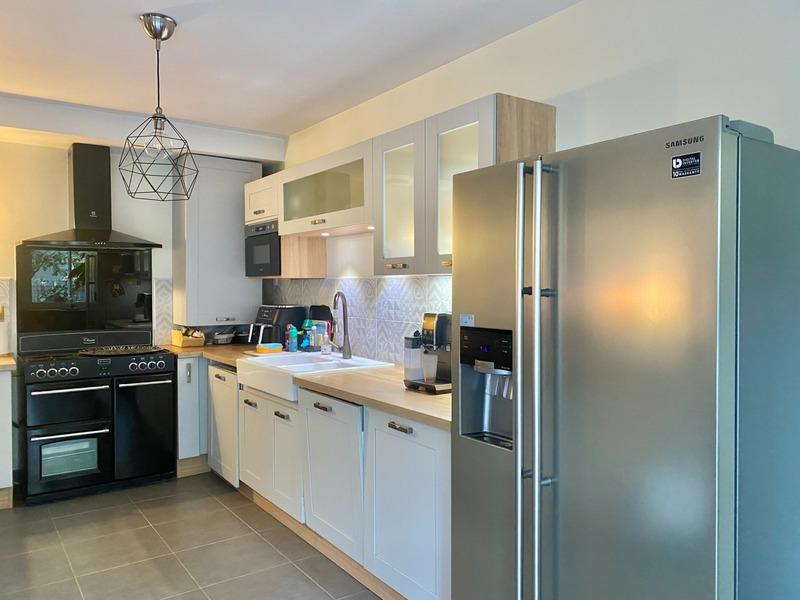 Appartement - 125 m² - 5 pièces