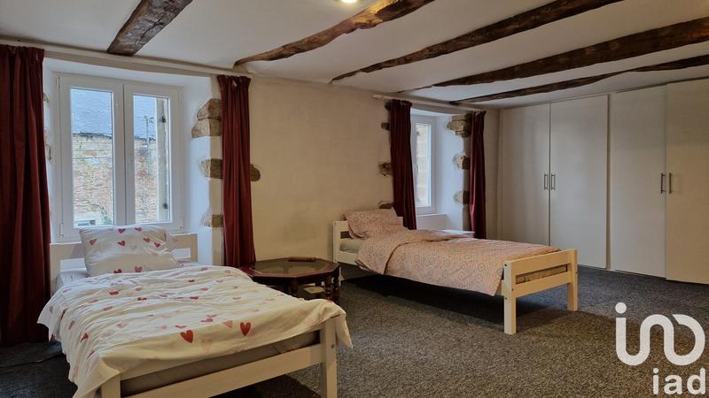 Maison - 189 m² - 8 pièces