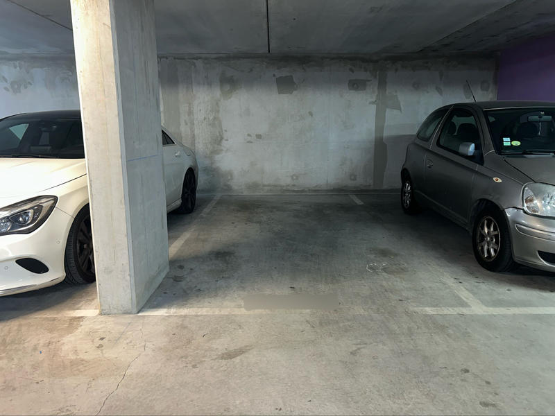 Parking / Garage - 12 m²