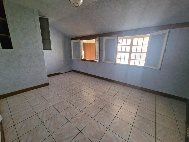 Maison - 111 m² - 5 pièces