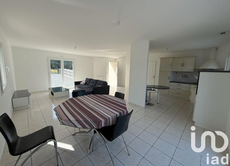 Maison - 93 m² - 5 pièces