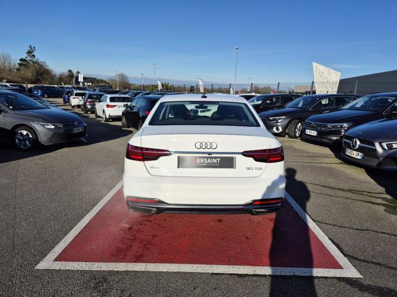 Audi A4 Business 30 tdi 136 s tronic 7line