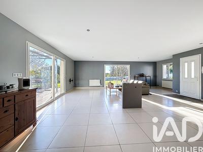 Maison - 145 m² - 4 pièces