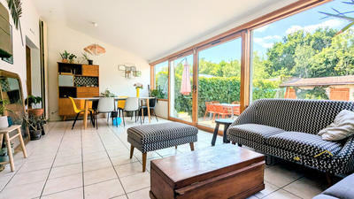 Maison - 158 m² - 8 pièces