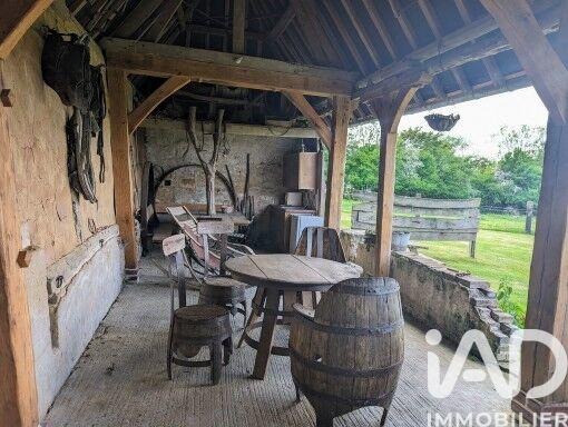 Maison - 250 m² - 11 pièces