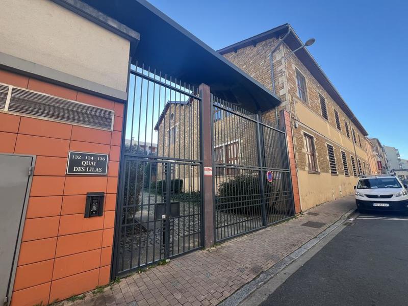 Appartement - 81 m² - 5 pièces