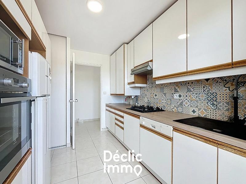 Appartement - 75 m² - 3 pièces