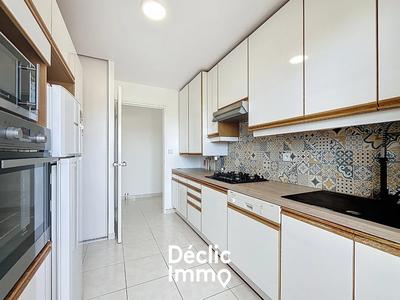 Appartement - 75 m² - 3 pièces