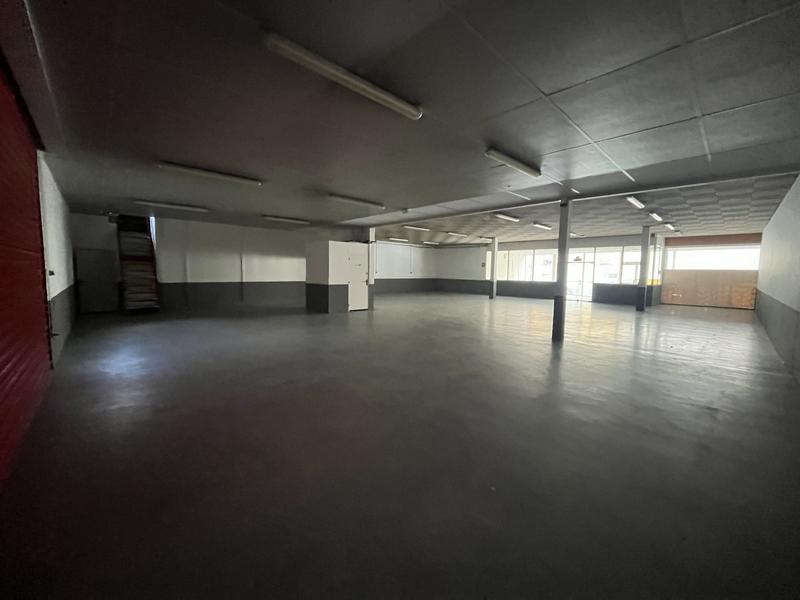 Local commercial - 820 m²