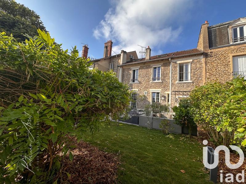 Maison - 200 m² - 7 pièces