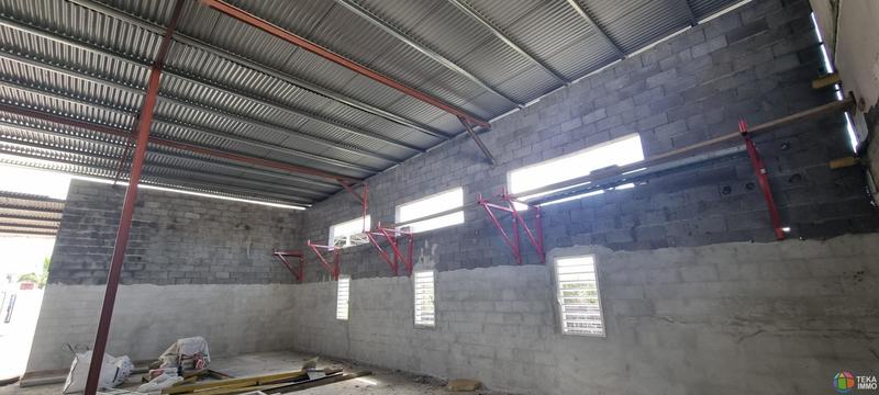 Local commercial - 391 m² - 1 pièce